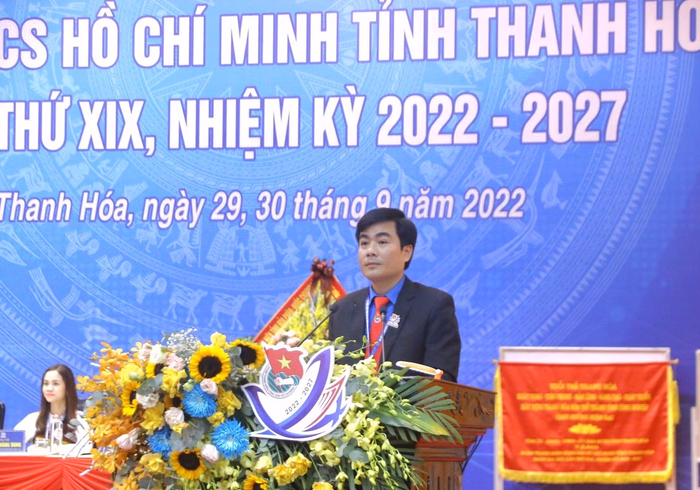 Anh Lê Văn Châu, Bí thư Tỉnh Đoàn Thanh Hoá khai mạc Đại hội phiên trọng thể.