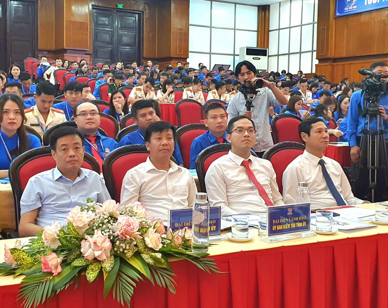 Đại diện lãnh đạo tỉnh Thanh Hoá tham dự phiên làm việc thứ 2 Đại hội Đoàn TNCS tỉnh Thanh Hoá khoá XIX. Đại diện lãnh đạo tỉnh Thanh Hoá tham dự phiên làm việc thứ 2 Đại hội Đoàn TNCS tỉnh Thanh Hoá khoá XIX.