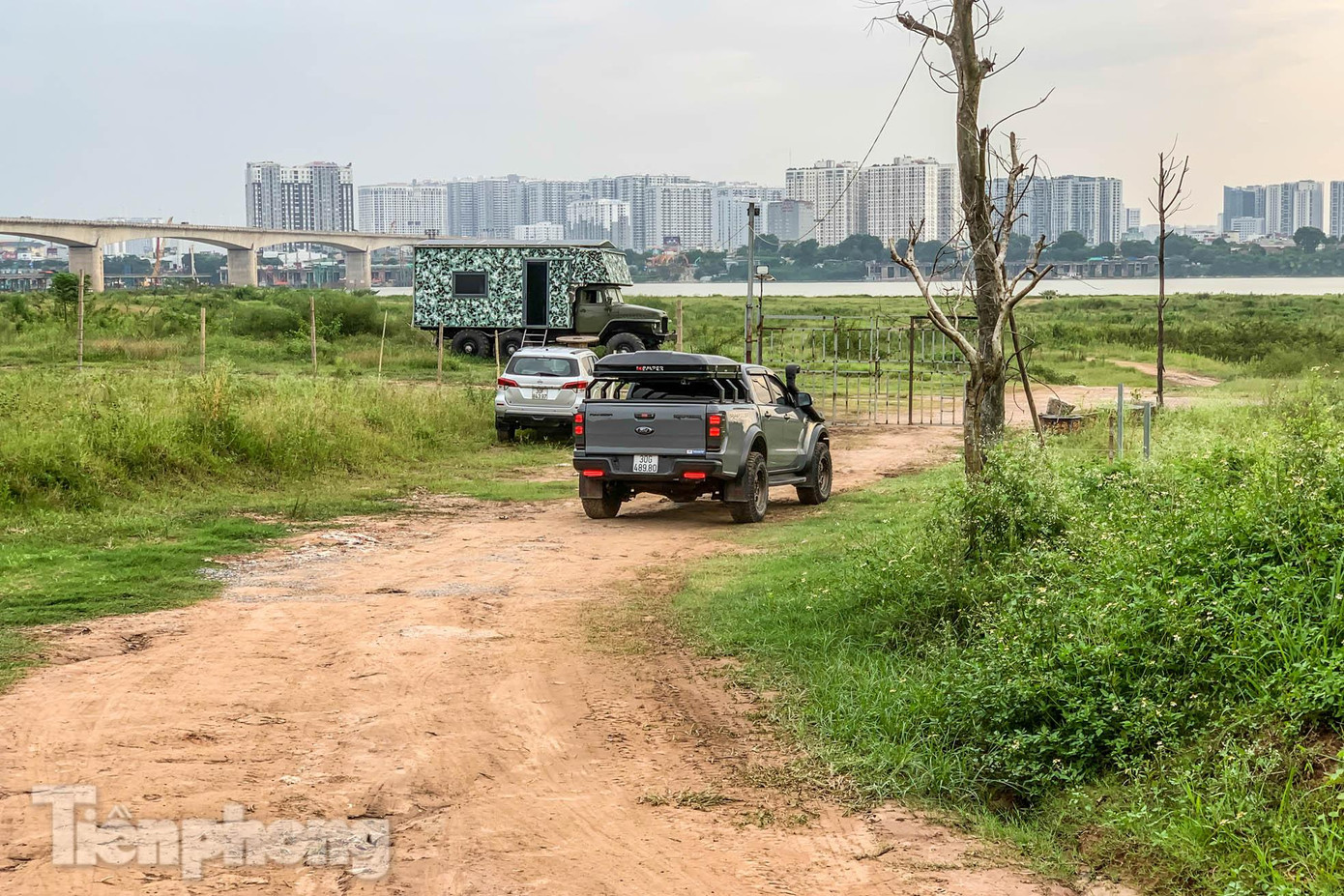 Nhiều người đến khu vực này rất bất ngờ khi thấy chốt kiểm soát.