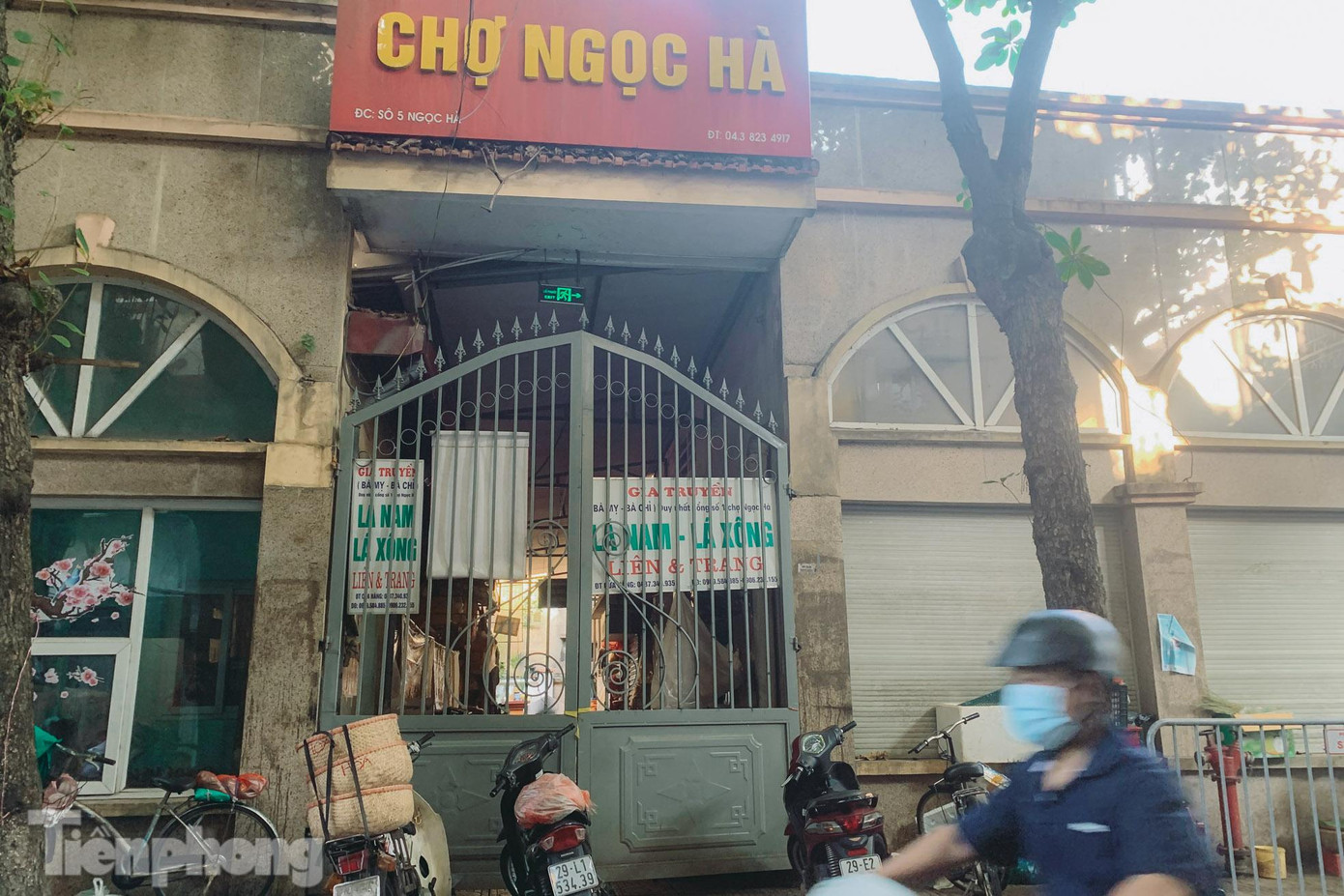 Đây cũng là nơi từng bị tạm dừng hoạt động vì có bệnh nhân mắc COVID-19 bán hàng tại chợ trên.