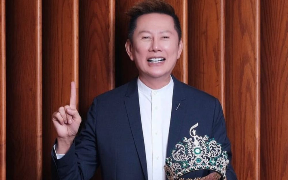 Noelia Voigt chỉ trích ông Nawat. Noelia Voigt chỉ trích ông Nawat.