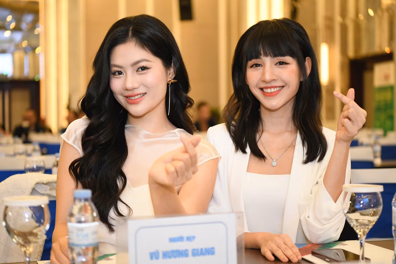 Vũ Hương Giang, Lê Thanh Tú hội ngộ ở sự kiện. Trước đây, mỗi lần giải chạy diễn ra là nơi hội tụ của các hoa, á hậu, người đẹp, tạo sức lan toả cho giải chạy.