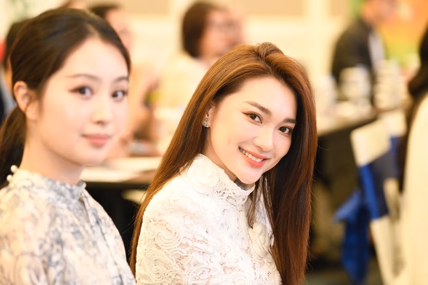 Các người đẹp Nguyễn Ngọc Nữ, Phạm Giáng My, Lê Thanh Tú, Vũ Hương Giang tham dự họp báo Giải Vô địch Quốc gia Marathon và cự ly dài báo Tiền Phong lần thứ 66 - năm 2025 sáng 12/3. Ảnh: Trọng Tài.