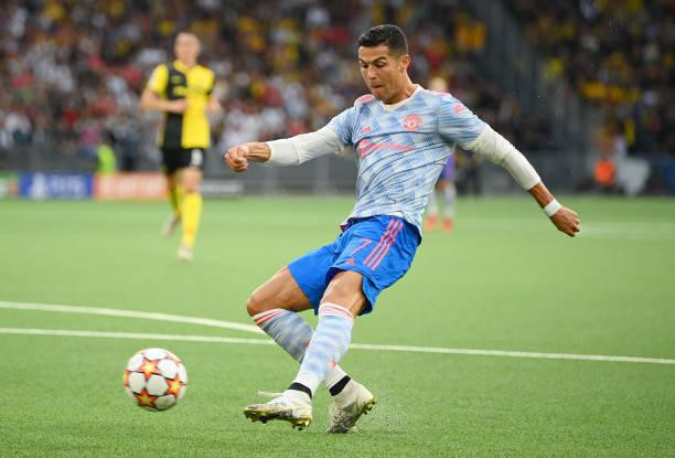 Young Boys vs MU 2-1: Wan-Bissaka nhận thẻ đỏ, MU thua sốc ảnh 13