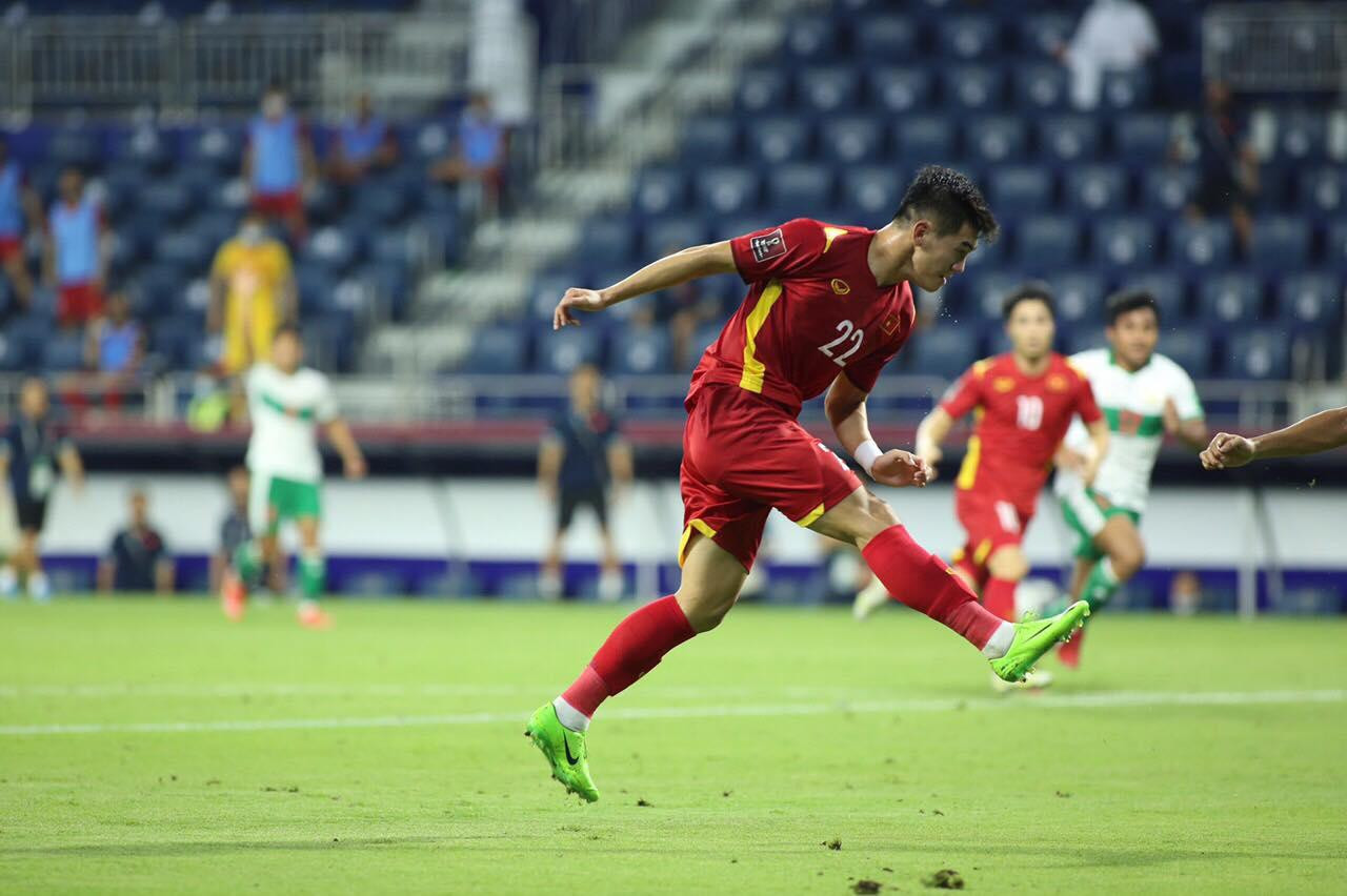 Tiến Linh dứt điểm hai lần mới thành bàn. Ảnh: Hữu Phạm