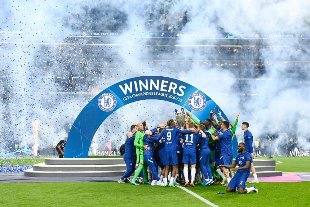Sau 9 năm chờ đợi, Chelsea đã chạm tay vào chiếc cúp bạc Champions League Sau 9 năm chờ đợi, Chelsea đã chạm tay vào chiếc cúp bạc Champions League