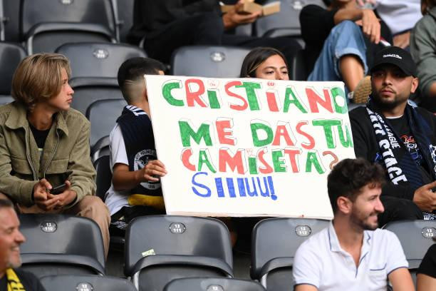 Young Boys vs MU 2-1: Wan-Bissaka nhận thẻ đỏ, MU thua sốc ảnh 7