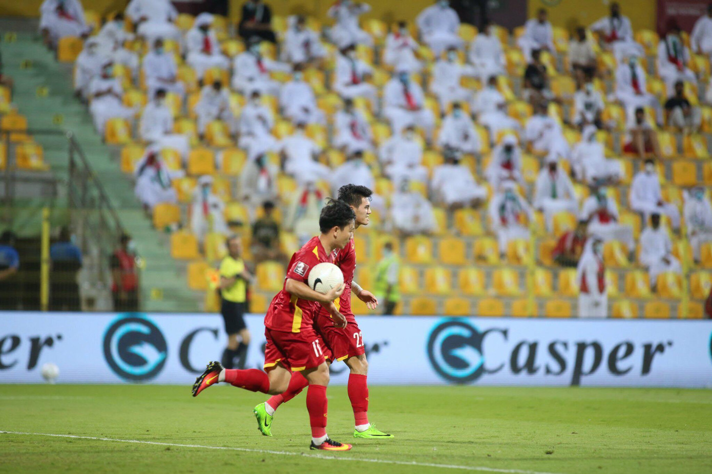 Trực tiếp Việt Nam - UAE: 2-3: Đội tuyển Việt Nam chính thức giành vé vào vòng 3 ảnh 35