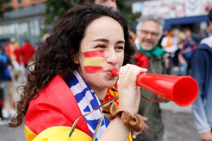 'Nhát kiếm' Jorginho hạ Bò tót Tây Ban Nha ảnh 22