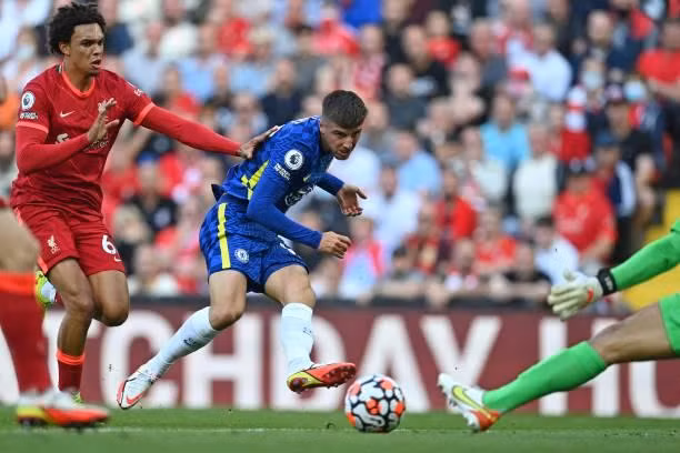 Liverpool vs Chelsea 1-1: Thiệt quân Chelsea vẫn buộc Liverpool chia điểm ảnh 15 Liverpool vs Chelsea 1-1: Thiệt quân Chelsea vẫn buộc Liverpool chia điểm ảnh 15
