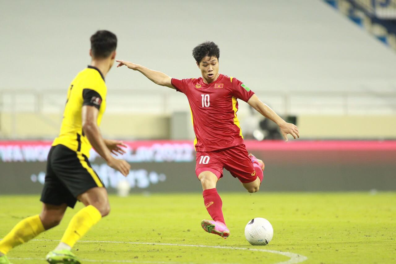 Công Phượng thi đấu không hiệu quả. Ảnh: Hữu Phạm