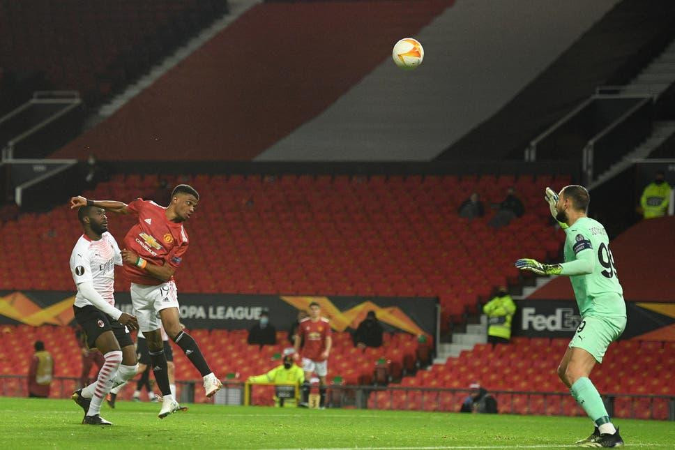 Daillo trong pha đánh đầu điệu nghệ làm tung lưới Milan