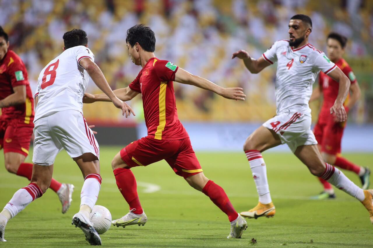 Công Phượng tạo dấu ấn sau khi vào sân thay người. Ảnh: Hữu Phạm