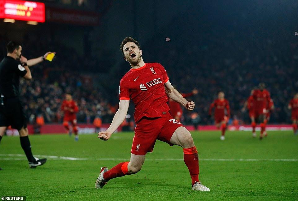 Diogo Jota tiếp tục ghi bàn quan trọng cho Liverpool Diogo Jota tiếp tục ghi bàn quan trọng cho Liverpool