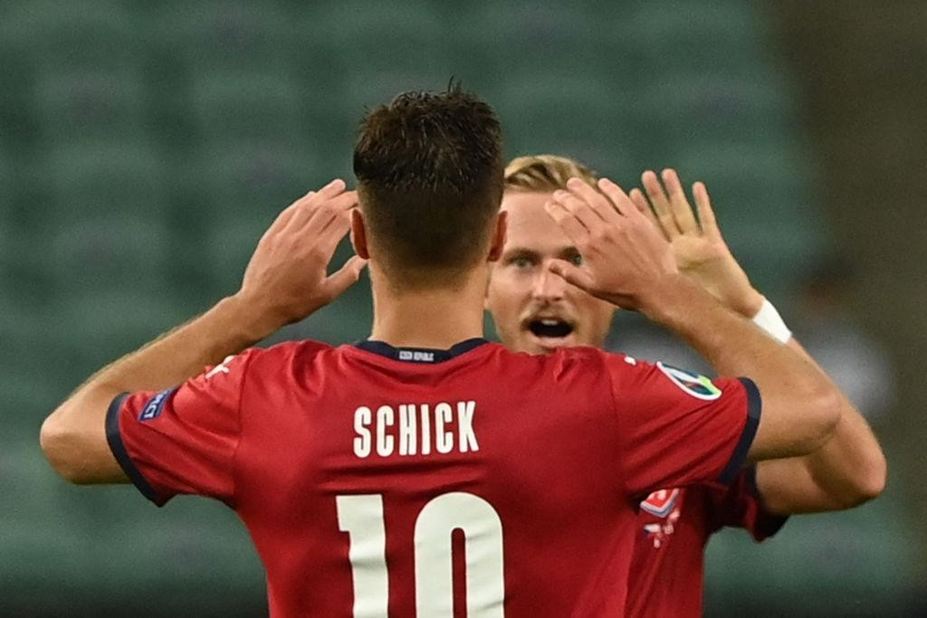 Schick đã có 5 bàn thắng ở EURO 2020, cân bằng thành tích với Ronaldo Schick đã có 5 bàn thắng ở EURO 2020, cân bằng thành tích với Ronaldo