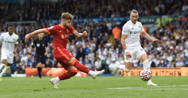 Leeds vs Liverpool 0-3: Salah cán mốc 100 bàn, Elliott dính chấn thương nặng ảnh 10