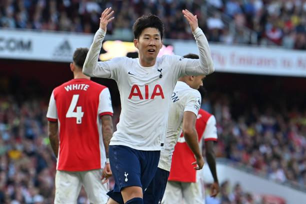 Arsenal vs Tottenham 3-1: ‘Bắn hạ’ Gà trống, Pháo thủ nối dài mạch thắng ảnh 17 Arsenal vs Tottenham 3-1: ‘Bắn hạ’ Gà trống, Pháo thủ nối dài mạch thắng ảnh 17