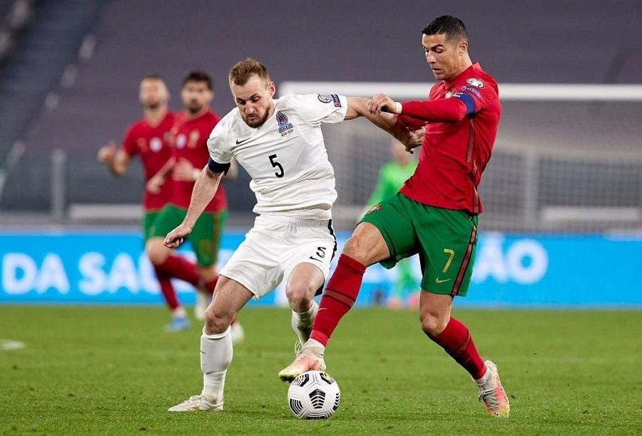 Ronaldo không thể ghi bàn ở trận mở màn vòng loại World Cup với Azerbaijan