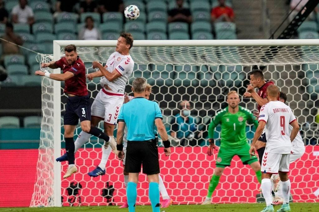 CH Séc vs Đan Mạch (1-2): 'Lính chì' hát tiếp khúc quân hành ảnh 11 CH Séc vs Đan Mạch (1-2): 'Lính chì' hát tiếp khúc quân hành ảnh 11
