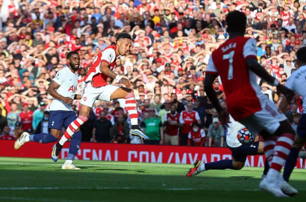 Arsenal vs Tottenham 3-1: ‘Bắn hạ’ Gà trống, Pháo thủ nối dài mạch thắng ảnh 9 Arsenal vs Tottenham 3-1: ‘Bắn hạ’ Gà trống, Pháo thủ nối dài mạch thắng ảnh 9