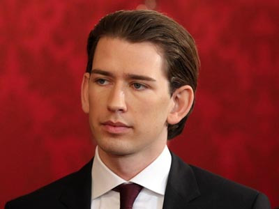 Sebastian Kurz sinh ngày 27/8/1986. Thủ tướng Áo bổ nhiệm anh vào vị trí ngoại trưởng hôm 12/12. Với quyết định ấy, anh trở thành người trẻ tuổi nhất giữ chức ngoại trưởng trong lịch sử Áo và châu Âu. Ảnh: icpress.cn 