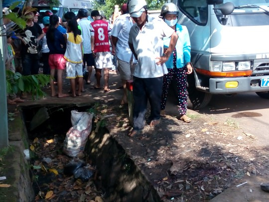 Xe khách tông chết thiếu niên đi xe máy đang qua đường ảnh 2