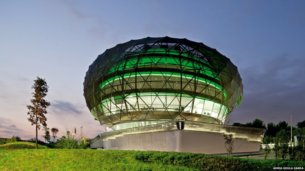 Trụ sở chính của Trung tâm nghiên cứu và phát triển kiến trúc quốc gia Tây Ban Nha