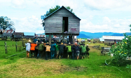 Ấm tình người từ ngày đầu năm mới ảnh 1