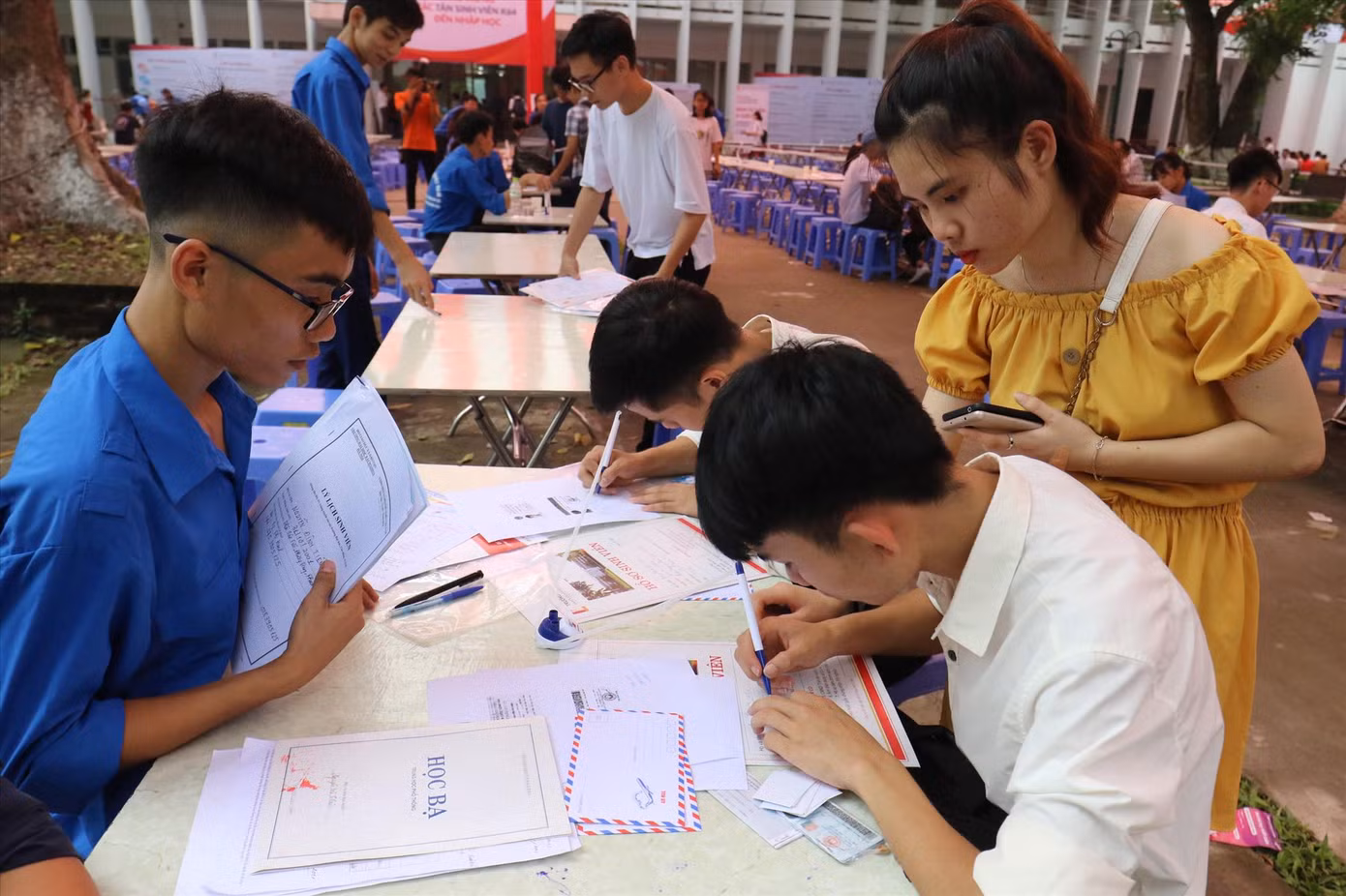 Nội soi trường gắn mác quốc tế: Tỉnh ra đã mất tiền tỷ ảnh 2