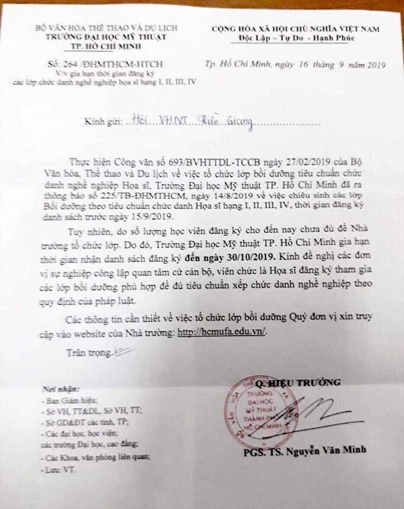 Mệt mỏi 'làm đẹp' hồ sơ ảnh 1