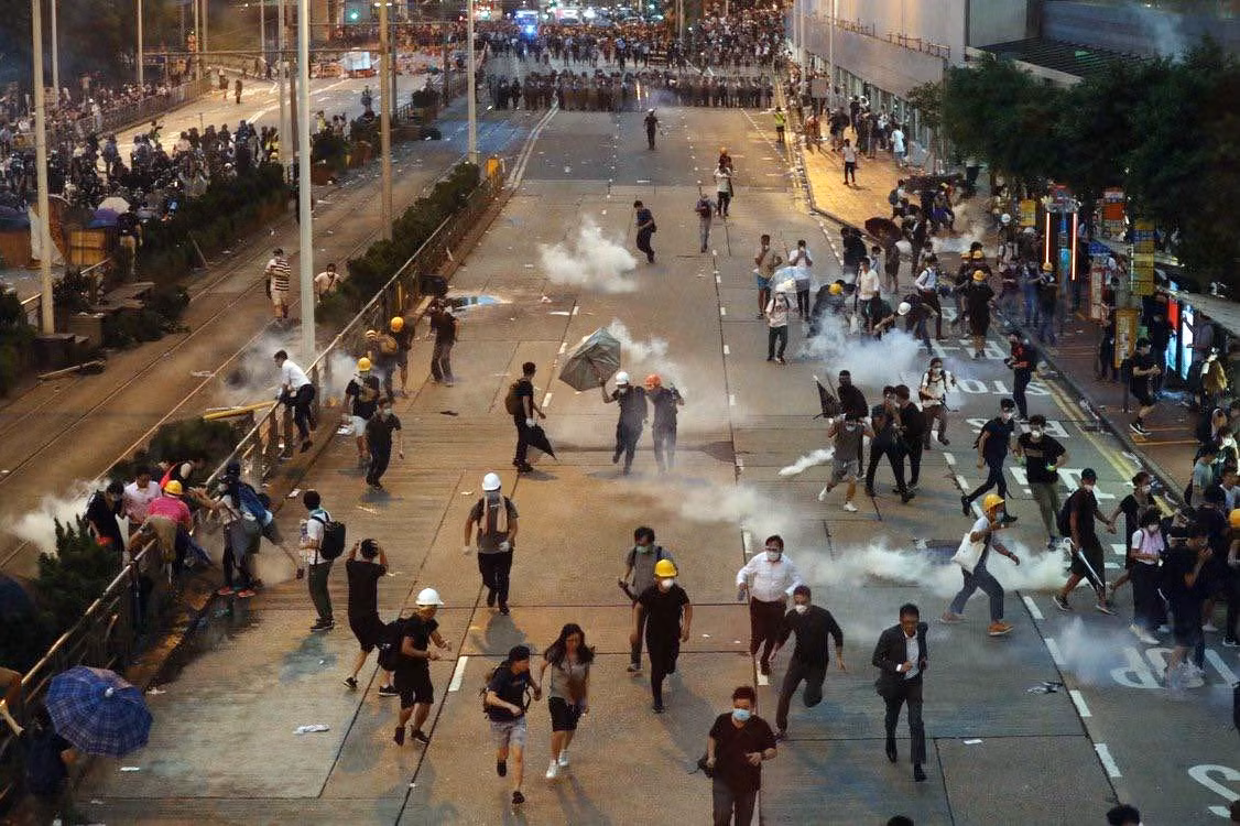 Biểu tình Hong Kong rơi vào thời điểm nhạy cảm ảnh 6 Biểu tình Hong Kong rơi vào thời điểm nhạy cảm ảnh 6