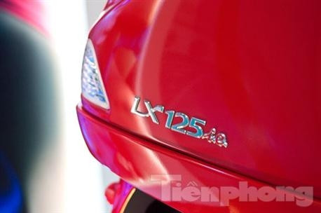 Các sản phẩm được cộp dấu i.e. chưa chắc đã được sản xuất bởi Piaggio Việt Nam