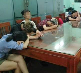 Kiểm tra quán karaoke phát hiện 19 đối tượng 'phê' ma túy ảnh 1