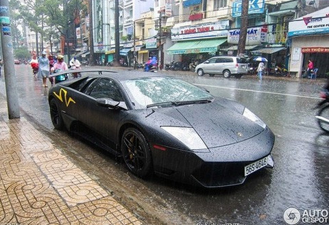 Tuy nhiên, Autogespot khoe cách tốt hơn để chiêm ngưỡng siêu xe được bắt gặp tại Việt Nam chính là dạo qua trang tin này. Đây là trang tin chuyên săn siêu xe của Hà Lan