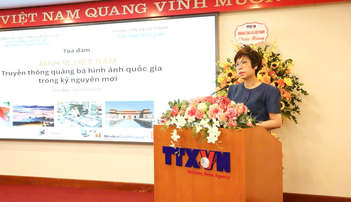 Tổng Giám đốc Thông tấn xã Việt Nam Vũ Việt Trang phát biểu tại tọa đàm.