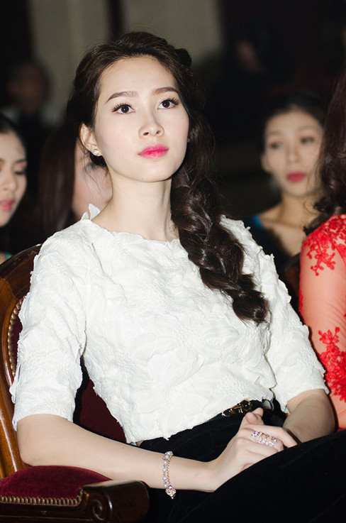 Đương kim Hoa hậu Việt Nam Đặng Thu Thảo