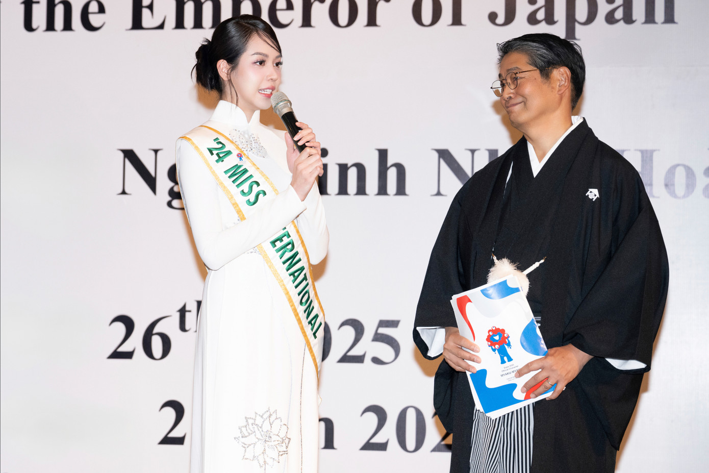 Hoa hậu Thanh Thủy đã gửi lời chúc mừng tốt đẹp nhất nhân dịp kỷ niệm 65 năm ngày sinh Nhật hoàng Naruhito. Cô cũng bày tỏ sự ngưỡng mộ đối với những đóng góp của Hoàng gia Nhật Bản trong việc thúc đẩy mối quan hệ hợp tác giữa Nhật Bản - Việt Nam.