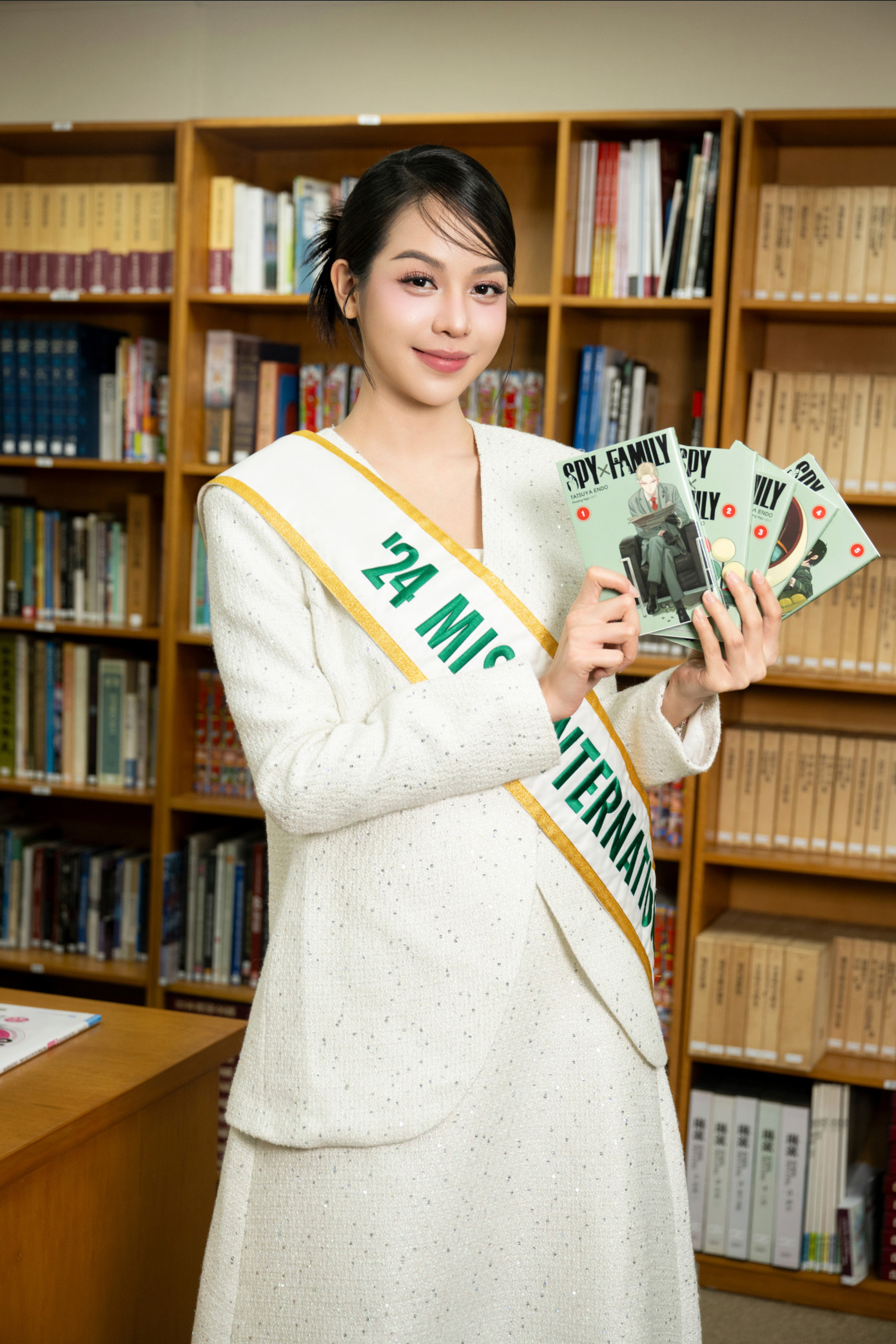 Cô chia sẻ ấn tượng trước khoảnh khắc người dân địa phương ở thành phố Kaga chào đón cô bằng lá cờ Việt Nam trên tay. Họ khiến cô xúc động và tự hào về đất nước Việt Nam.