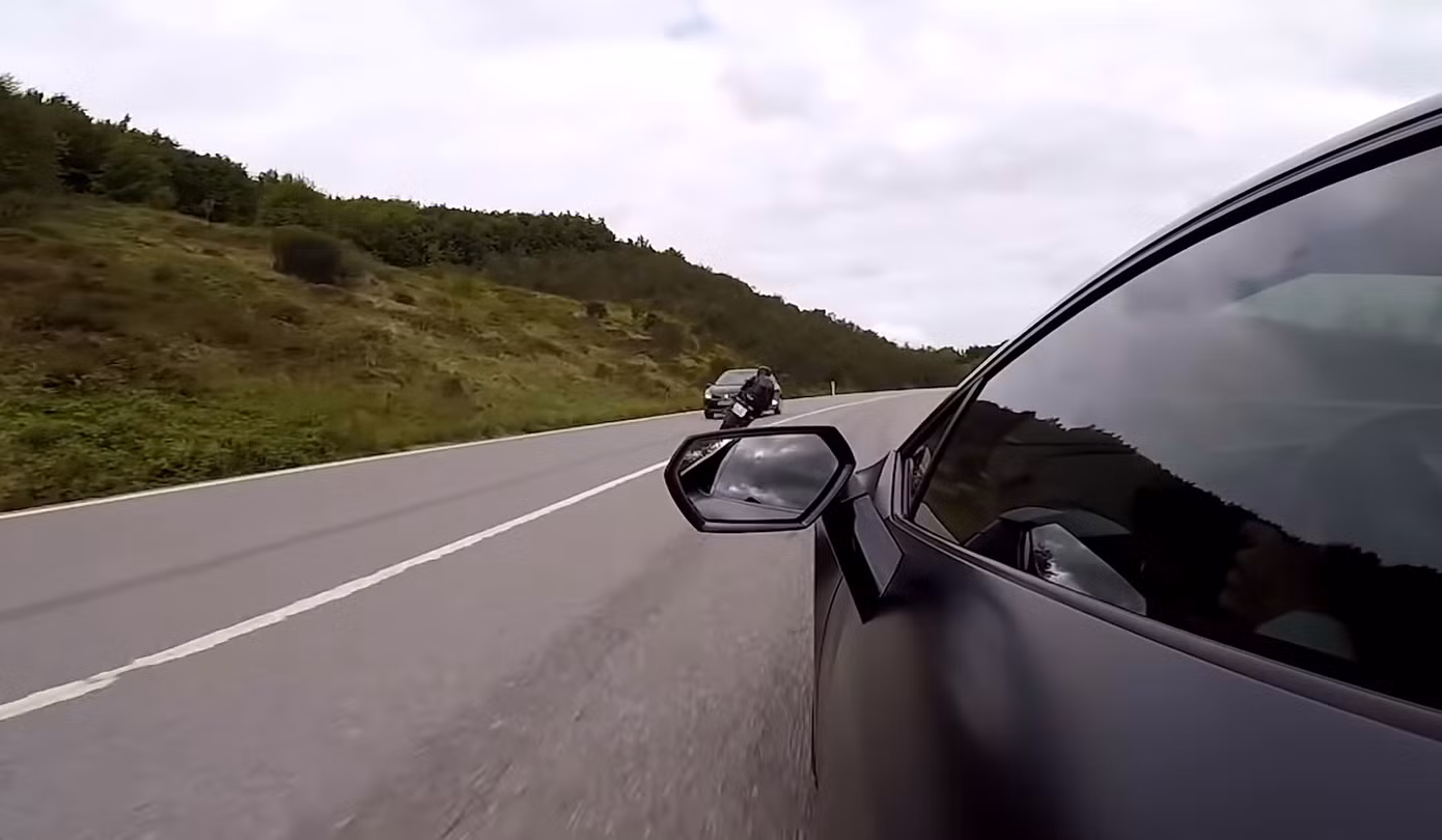 Lamborghini sắp có SUV mới chuyên về khả năng off-road? ảnh 5