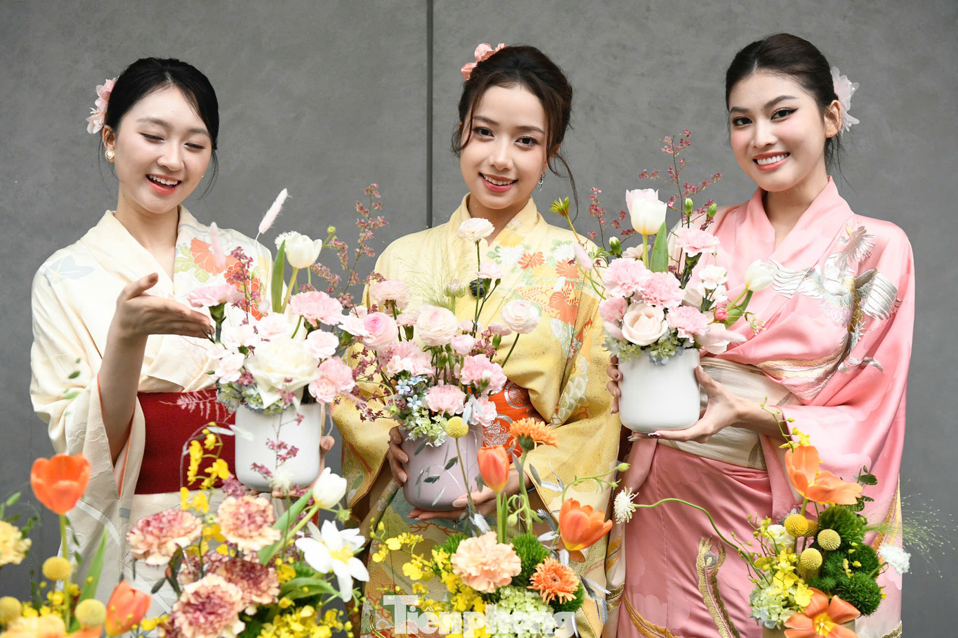 Trải qua nhiều thế kỷ, ikebana vẫn tiếp tục phát triển và hình thành nhiều trường phái khác nhau. Đến nay, có 4 kiểu cắm phổ biến nhất thường được áp dụng là Rikka, Shoka, Moribana và freestyle (phong cách tự do). Mỗi kiểu cắm đều mang một nét đặc sắc và phong cách nghệ thuật riêng.