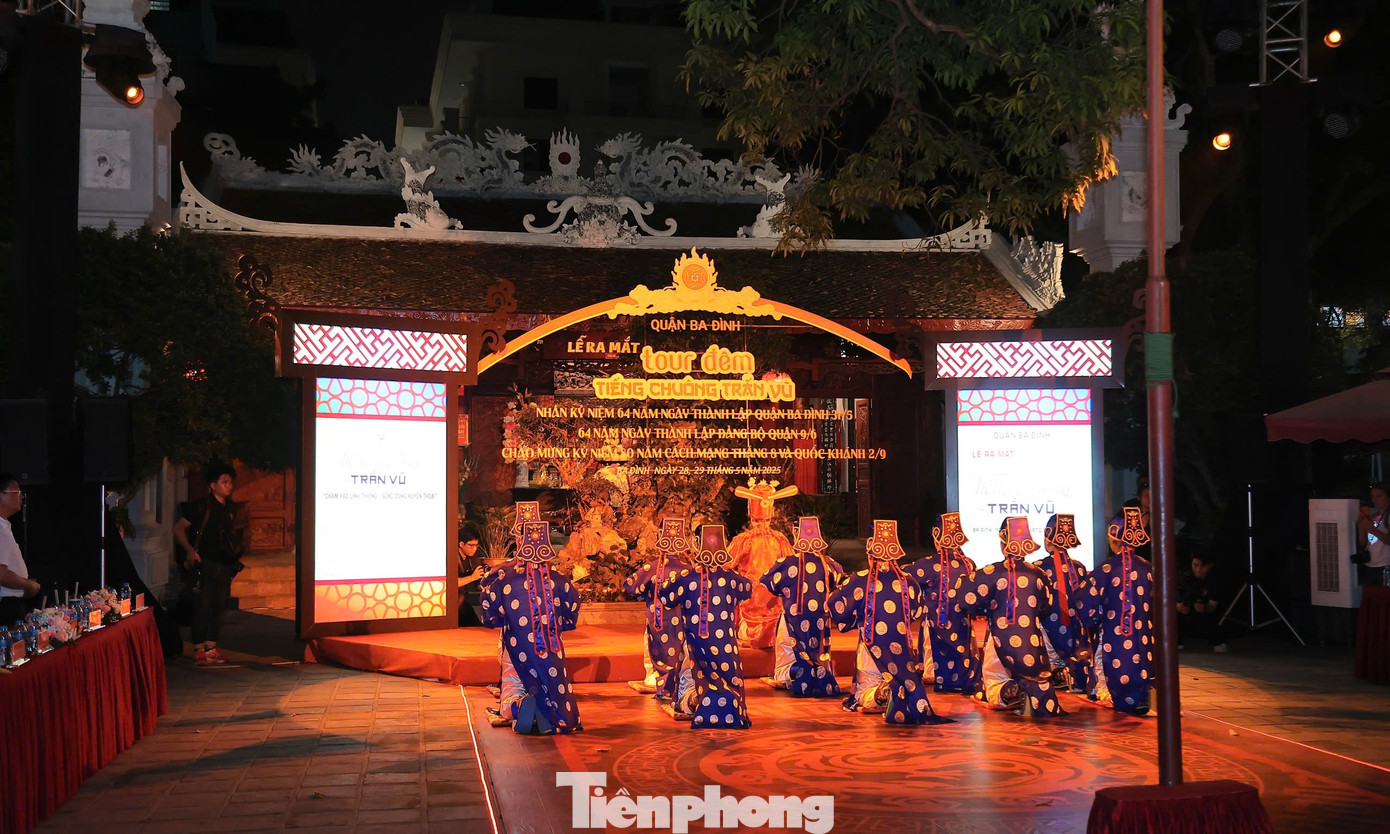 Đây là sản phẩm du lịch đêm thứ 5 của Hà Nội sau tour đêm của Nhà tù Hỏa Lò, Giải mã Hoàng thành Thăng Long, Văn miếu - Quốc Tử Giám và Bảo tàng Văn Học.