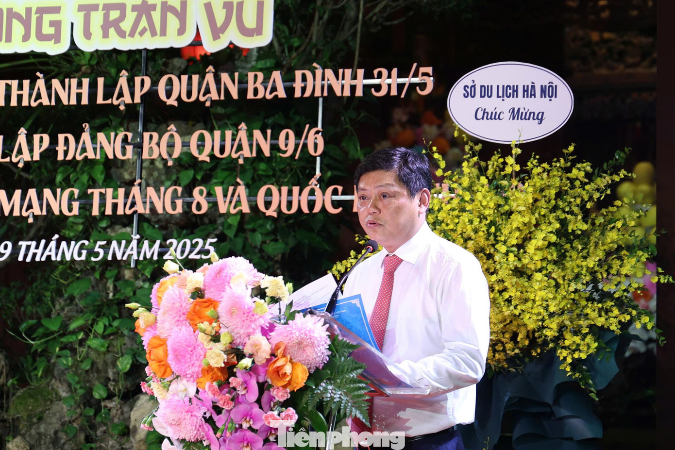 Phát biểu tại lễ ra mắt, Chủ tịch UBND quận Ba Đình Tạ Nam Chiến cho biết sản phẩm du lịch đêm Tiếng chuông Trấn Vũ là bước đi cụ thể trong chiến lược phát triển du lịch gắn với bảo tồn di sản văn hóa của quận. "Đây không chỉ là một chương trình nghệ thuật mà còn là hành trình khám phá chiều sâu tâm linh, lịch sử, văn hóa của Thăng Long - Hà Nội. Sản phẩm du lịch này được kỳ vọng thu hút người dân và du khách trong nước, quốc tế", Chủ tịch UBND quận Ba Đình nêu.