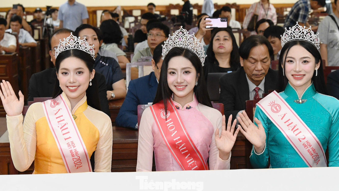 Top 3 Hoa hậu Việt Nam 2024 sau đăng quang. Top 3 Hoa hậu Việt Nam 2024 sau đăng quang.