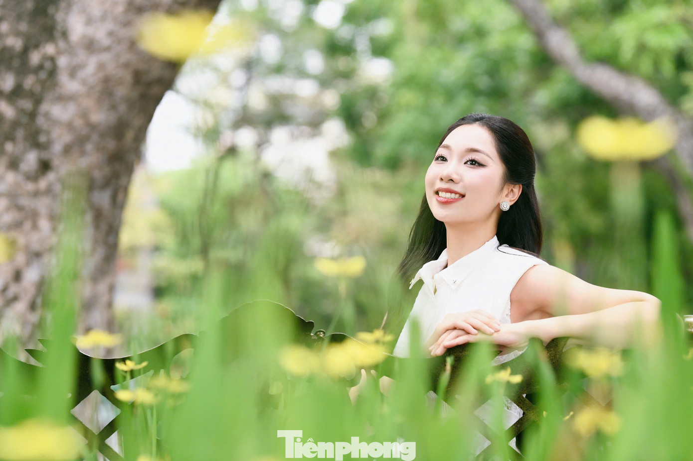 Phạm Thùy Dương (SBD 983), sinh năm 2003, đến từ Thủ đô Hà Nội. Cô cao 1,71 m, nặng 51 kg, số đo ba vòng 73-59-94 cm. Thùy Dương học song song hai trường Đại học Ngoại thương và Đại học Kinh tế Quốc dân.