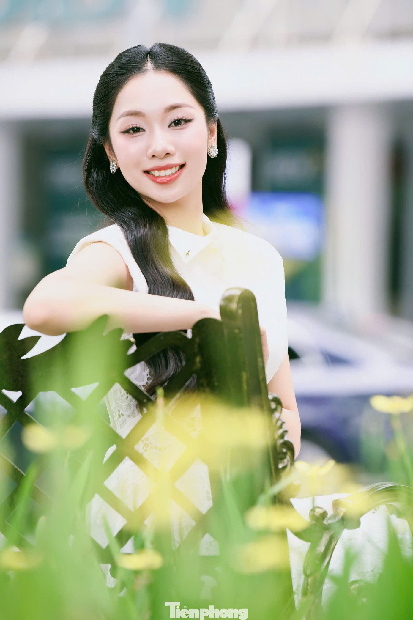 Trong thời gian dự thi Hoa hậu Việt Nam 2024, Thùy Dương đang trong thời gian chuẩn bị luận văn tốt nghiệp tại cả hai đại học. Điều này khiến cô lo lắng nhưng "mạo hiểm" đăng ký để không bỏ lỡ cơ hội chạm tay tới ước mơ của mình là chiếc vương miện danh giá của Hoa hậu Việt Nam.