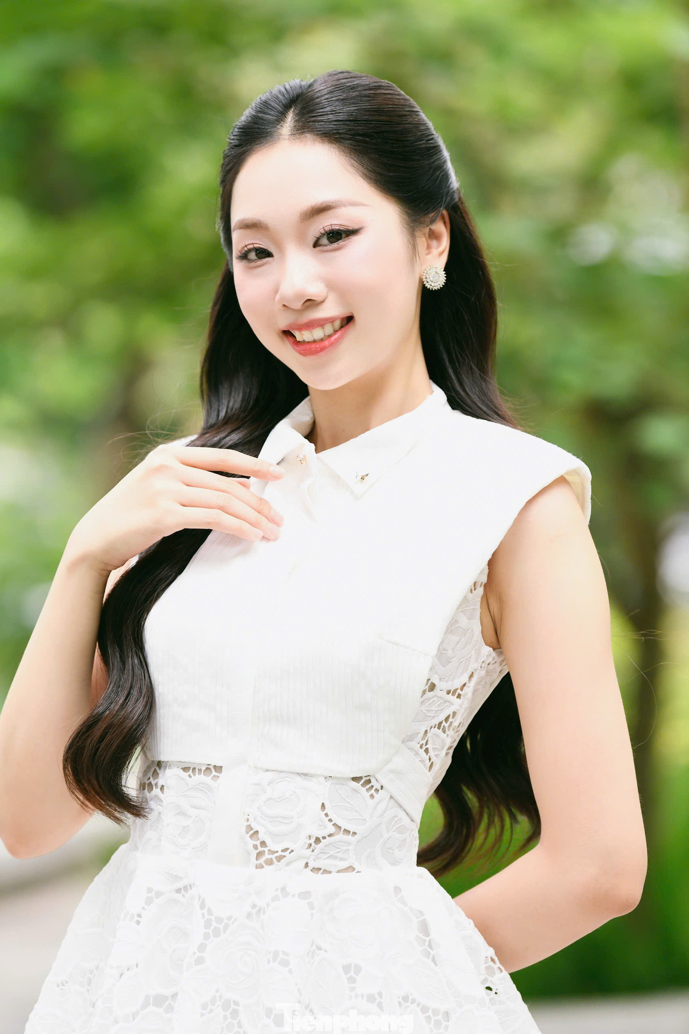 Với Thùy Dương tri thức là vô tận. Cô khẳng định khi có đam mê, nhiệt huyết, tinh thần học hỏi cầu tiến thì học ở đâu, bằng hình thức nào, học ở độ tuổi nào đều đáng trân trọng. Mới đây, cô cũng tốt nghiệp loại xuất sắc tại Đại học Kinh tế quốc dân.