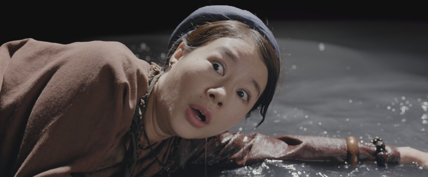 Phim quy tụ dàn diễn viên gạo cội như NSƯT Quang Tèo, Chiều Xuân, nghệ sĩ Kiều Trinh và nhiều diễn viên trẻ như Diễm Trang, Phú Thịnh, Hạo Khang, Tuấn Mõ...