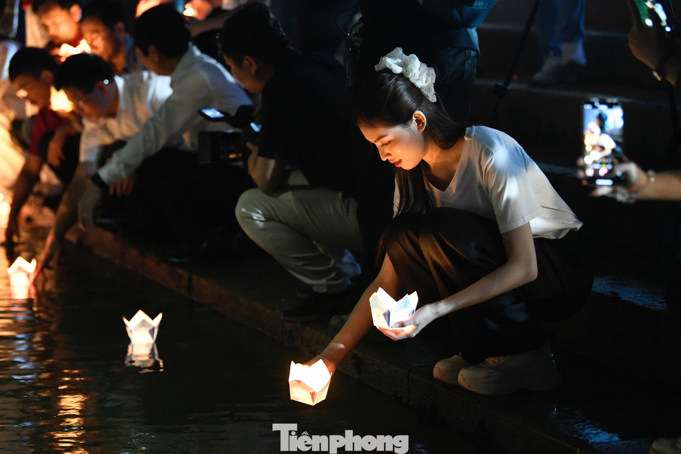 Ngọc Thảo bày tỏ niềm vinh dự khi được góp mặt trong hoạt động đầy ý nghĩa tại Quảng Trị. "Thông qua những hoạt động ý nghĩa này, tôi càng trân trọng hơn sự hy sinh của những anh hùng liệt sĩ. Họ đã hy sinh tất cả để đổi lấy một nền độc lập, tự do và một đất nước hòa bình, hạnh phúc như ngày hôm nay", Á hậu Ngọc Thảo nói.