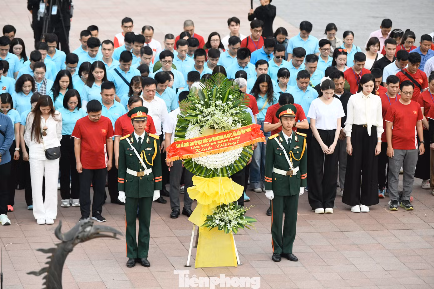 Trong khuôn khổ Giải Vô địch Quốc gia Marathon và cự ly dài báo Tiền Phong lần thứ 66 - năm 2025 (Tiền Phong Marathon 2025), BTC giải tổ chức lễ dâng hương tại di tích Thành cổ Quảng Trị chiều 28/3.