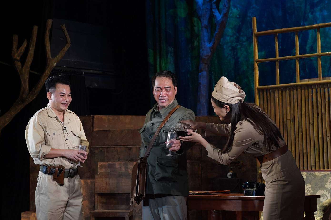 Đêm trắng gây ấn tượng sâu sắc trong lòng khán giả từ lần đầu công diễn.